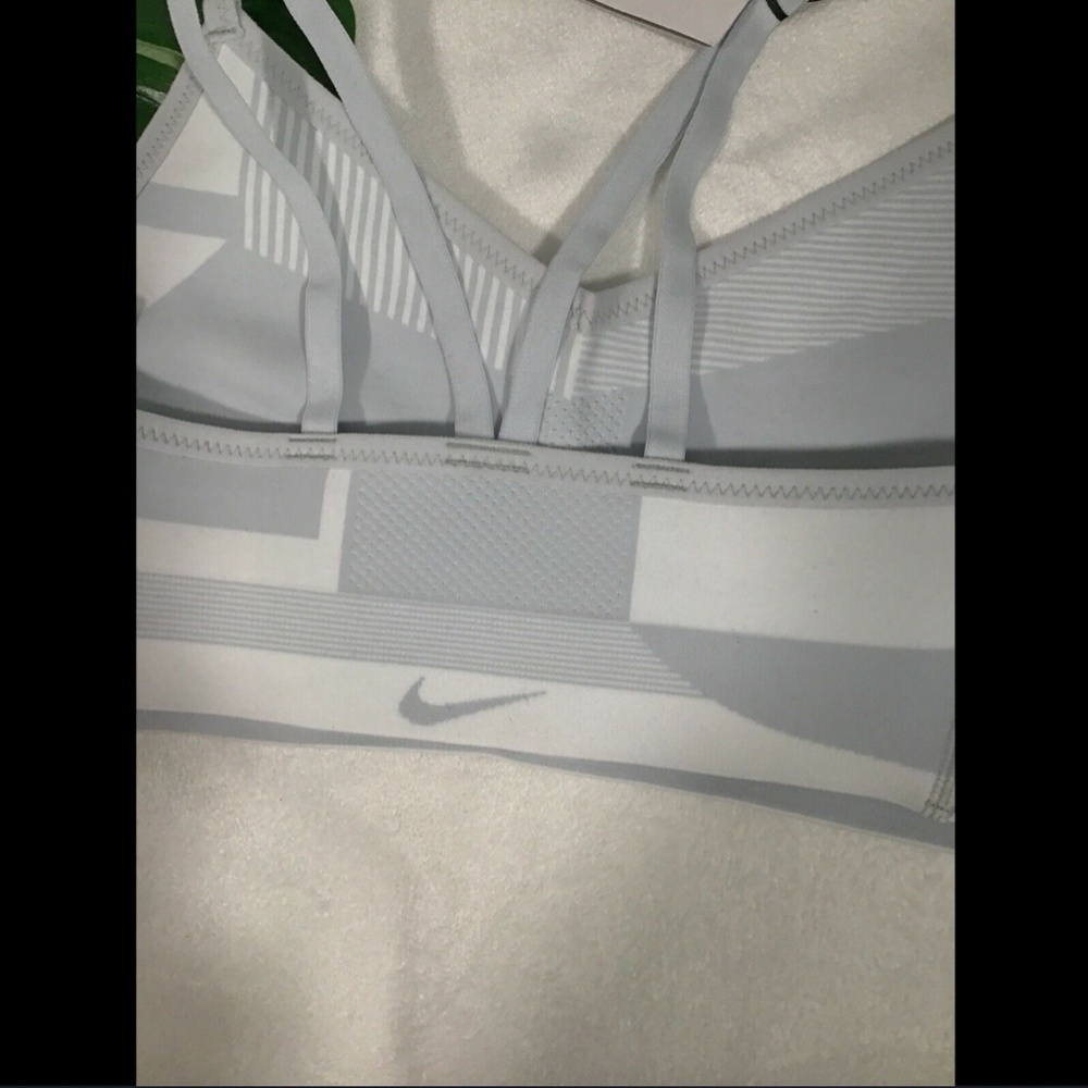 NWT $70 Nike Flyknit‎ Indy Sports Bra [ SZ Small ] - Picture 6 of 8
